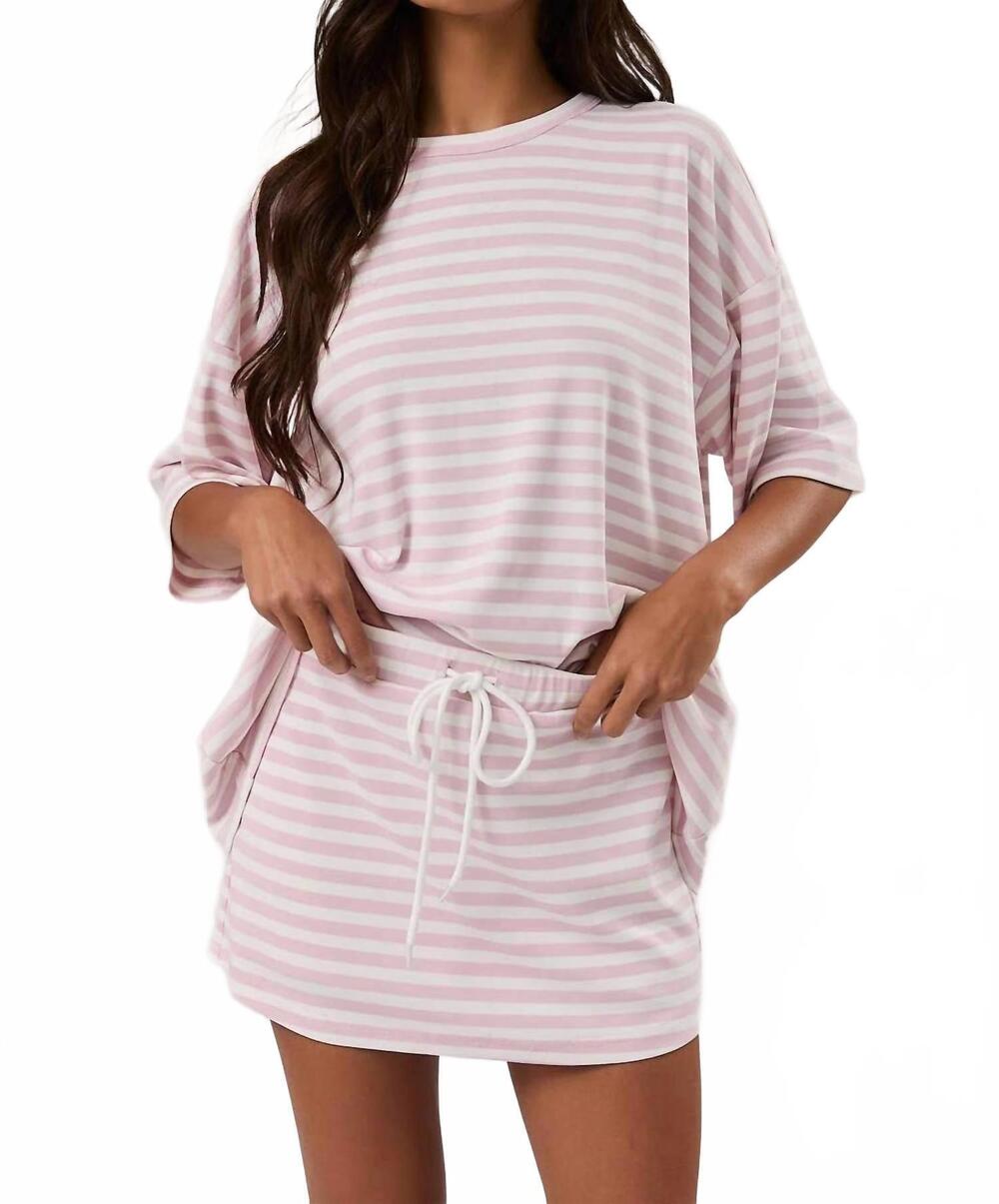 NEW LE LIS short sleeve round neck oversized stripe t-shirt in light pink